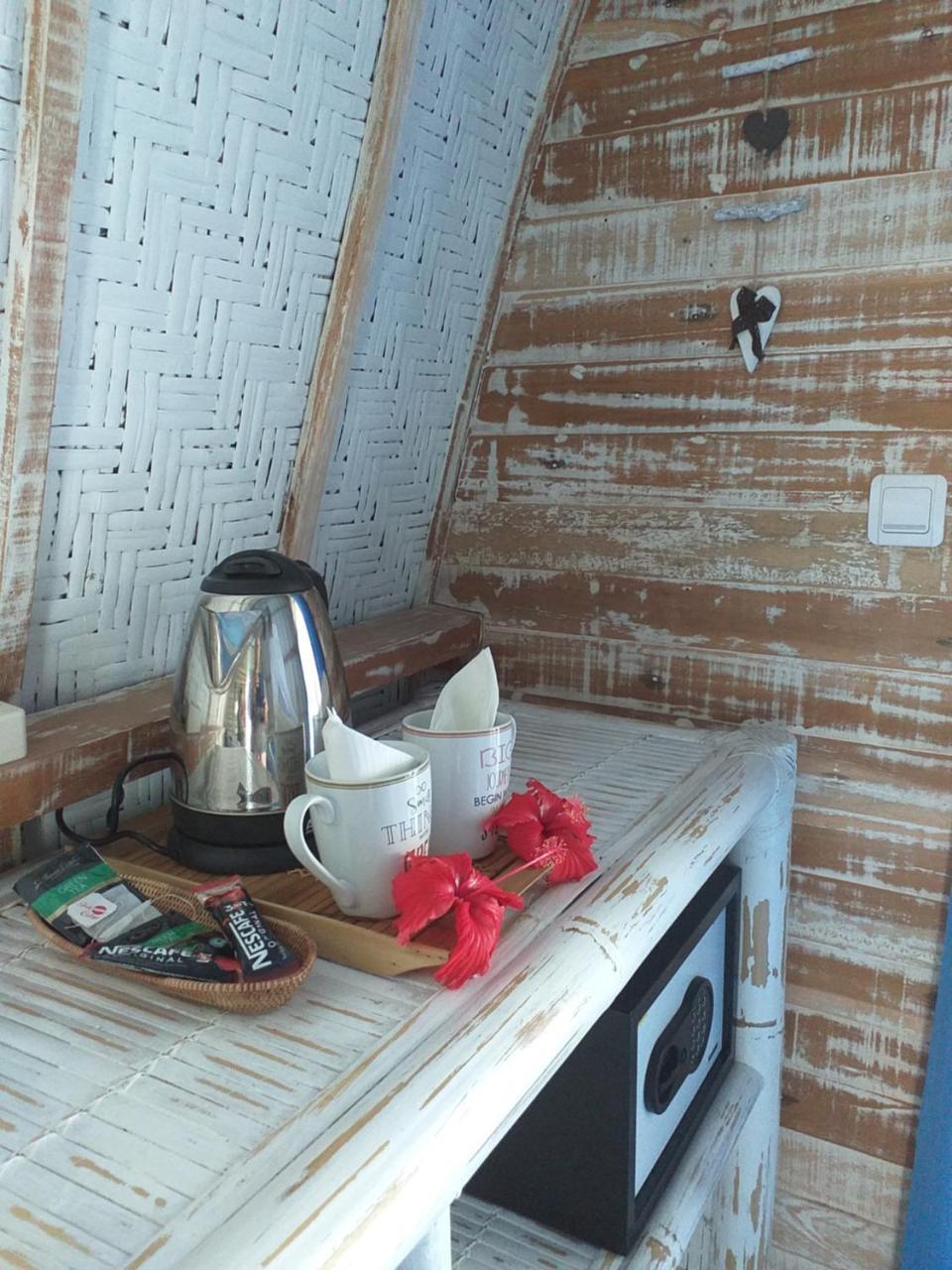 Bed and Breakfast Casa Azzurra Gili Air Exterior foto