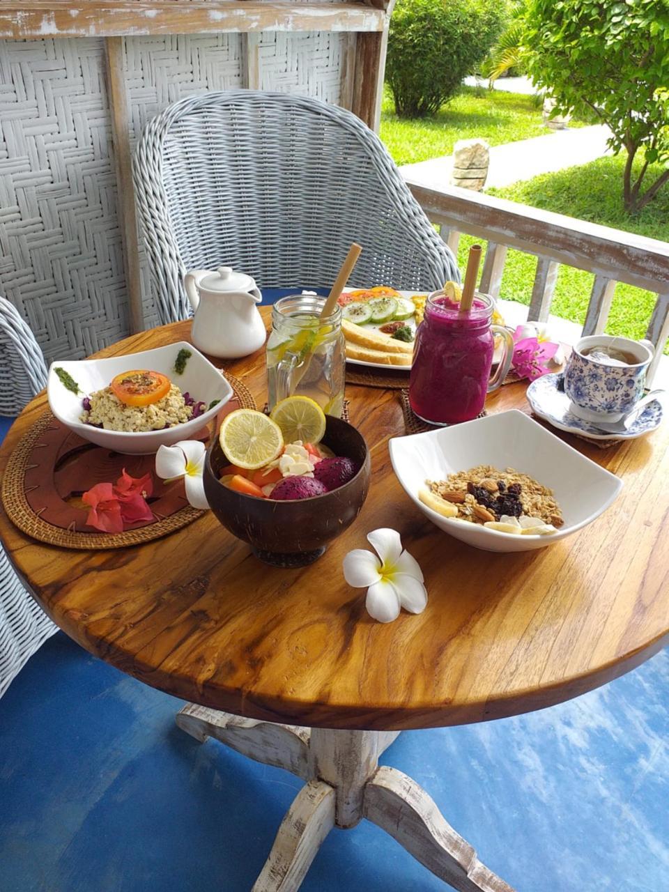 Bed and Breakfast Casa Azzurra Gili Air Exterior foto